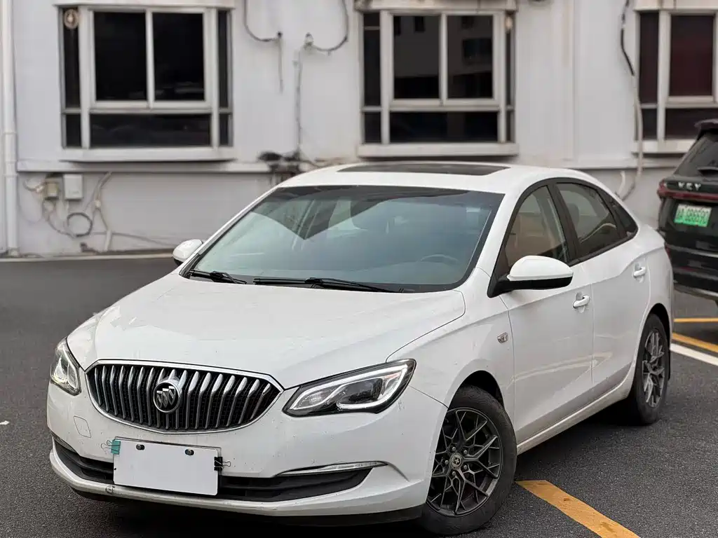 Buick Excelle 2015 — фото 16