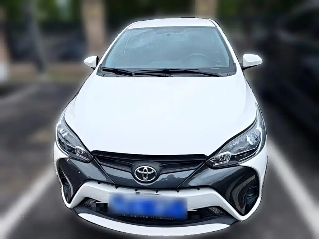 Toyota Yaris L 2018 — фото 5