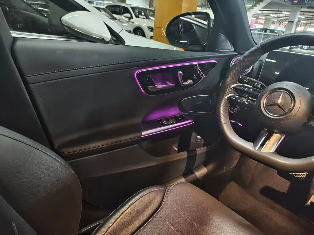 Mercedes-Benz C-Class 2023 — фото 14