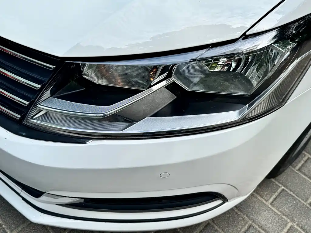 Volkswagen Gran Lavida 2018 — фото 4