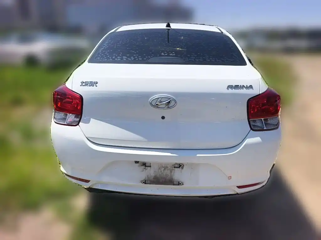 Hyundai Verna 2018 — фото 10