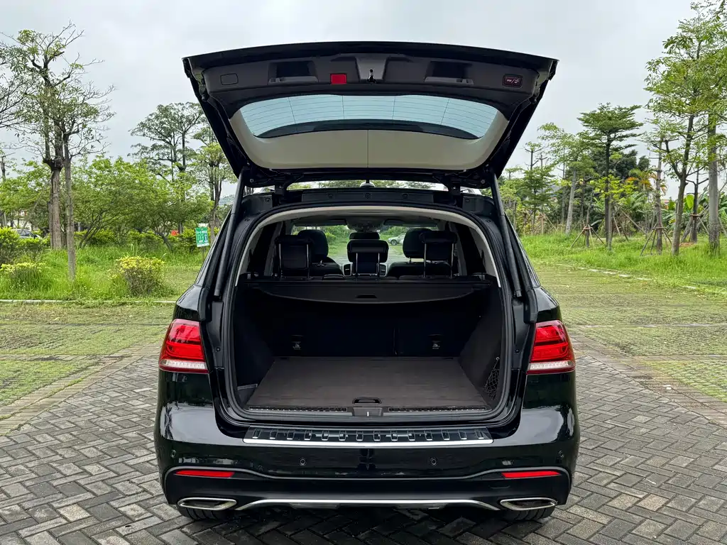 Mercedes-Benz GLE 2018 — фото 25