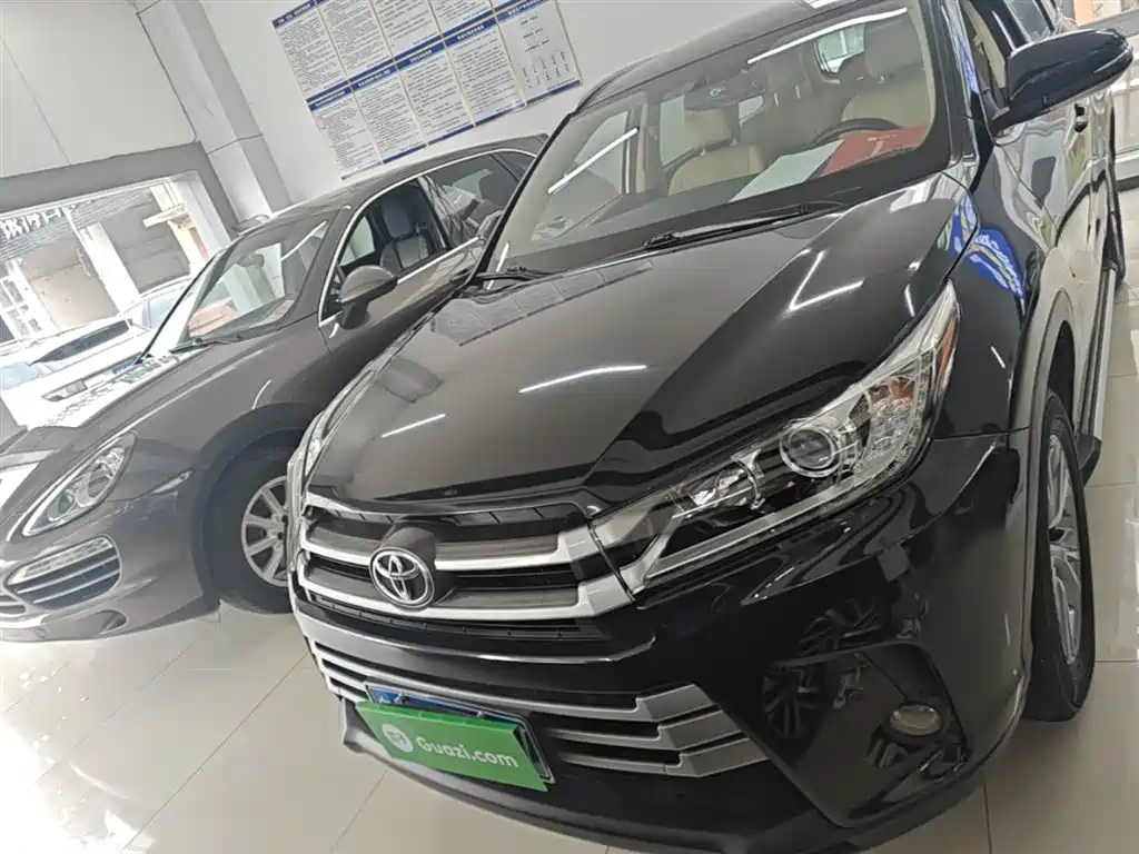 Toyota Highlander 2019 — фото 3