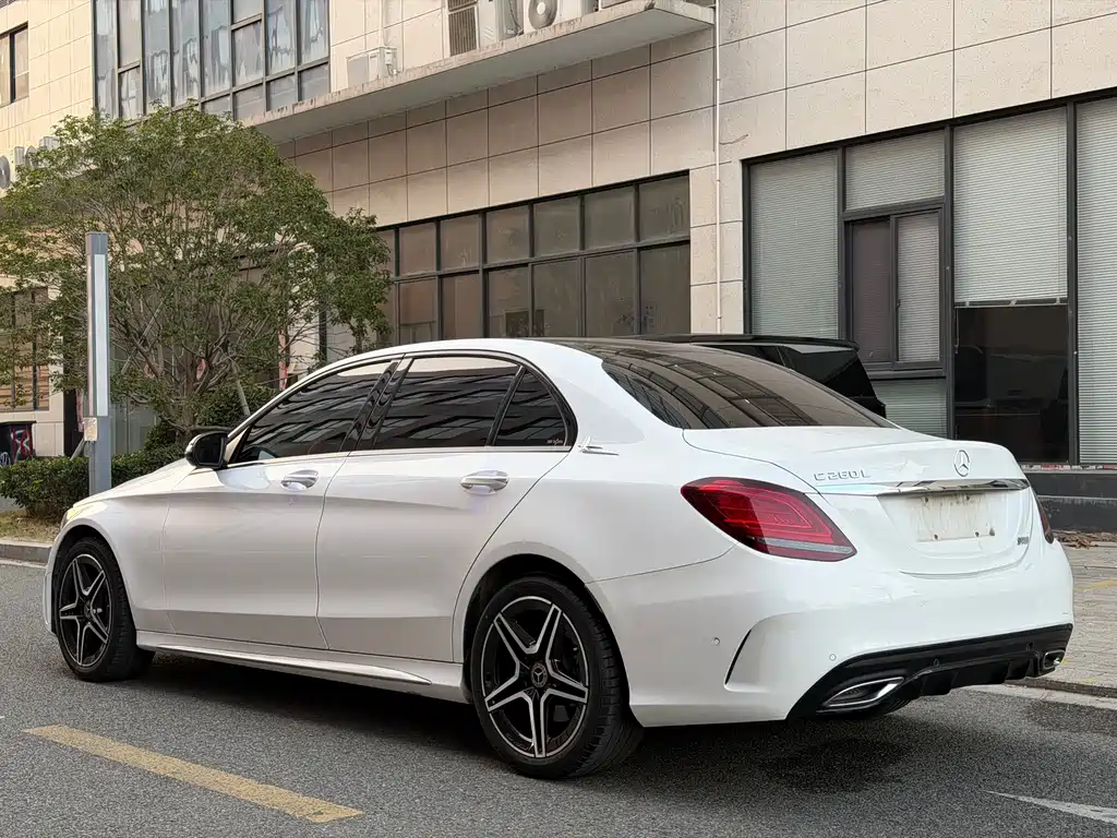 Mercedes-Benz C-Class 2020 — фото 16