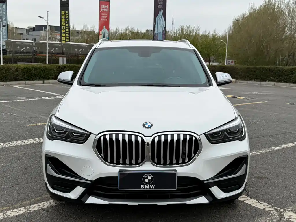 BMW X1 2022 — фото 2