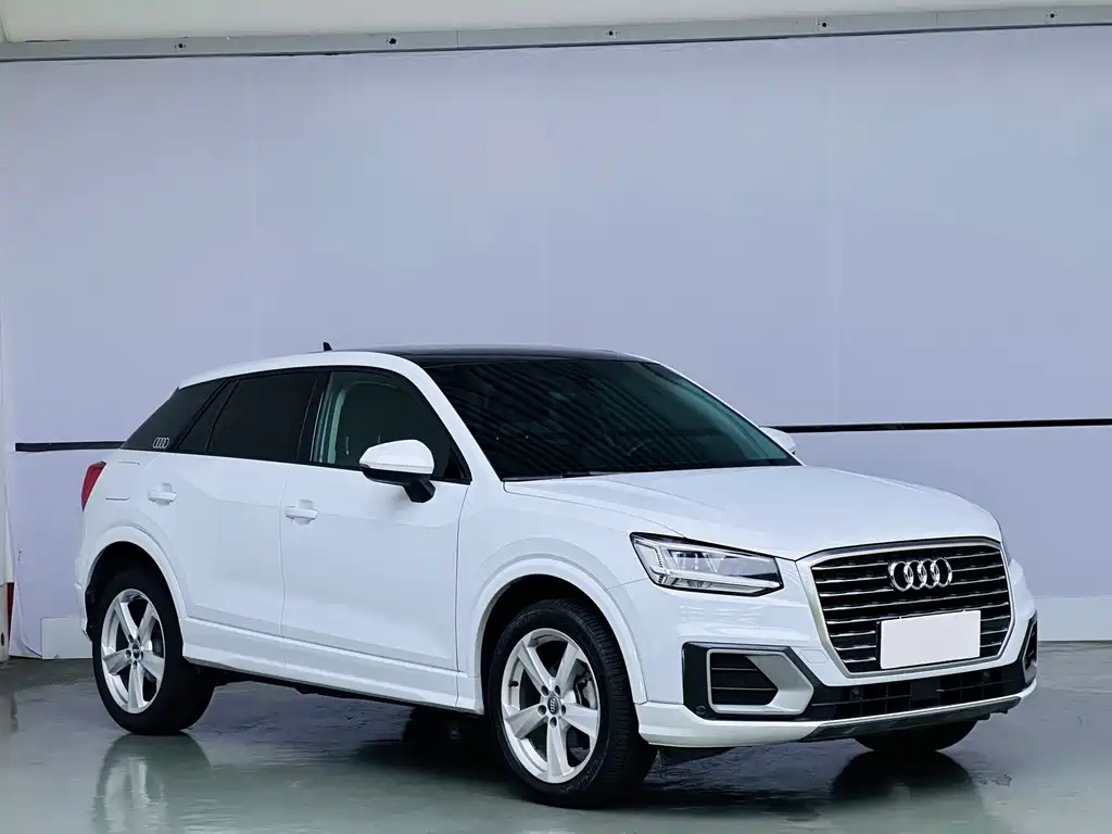 Audi Q2L 2019 — фото 3