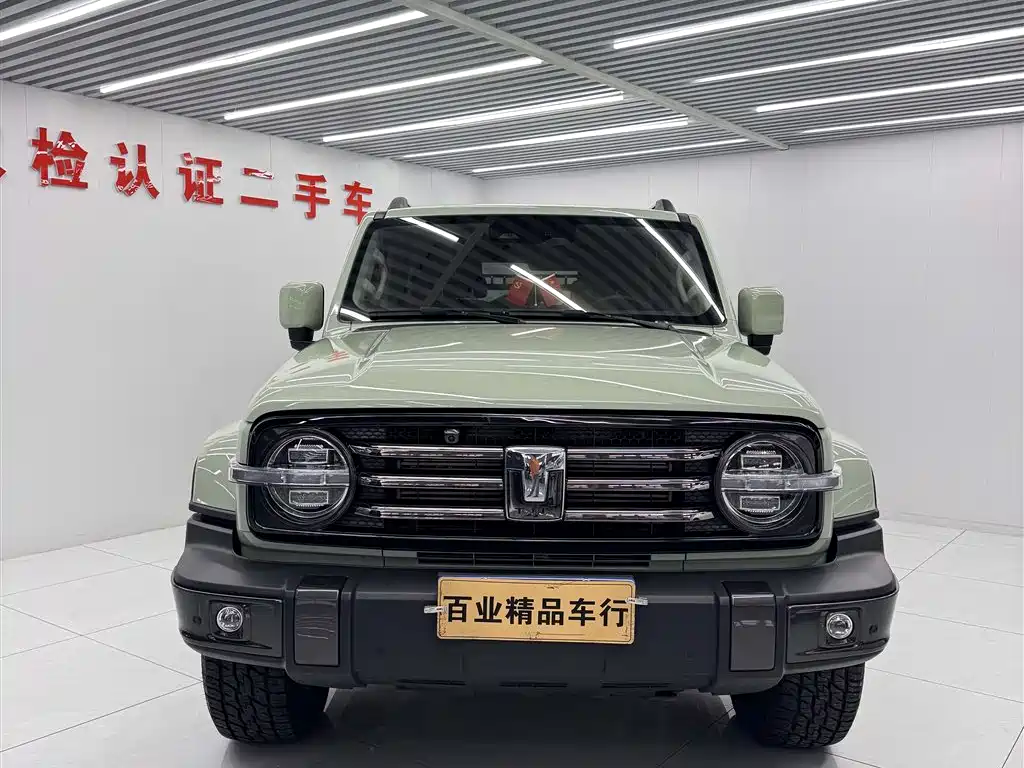 Tank 300 2022