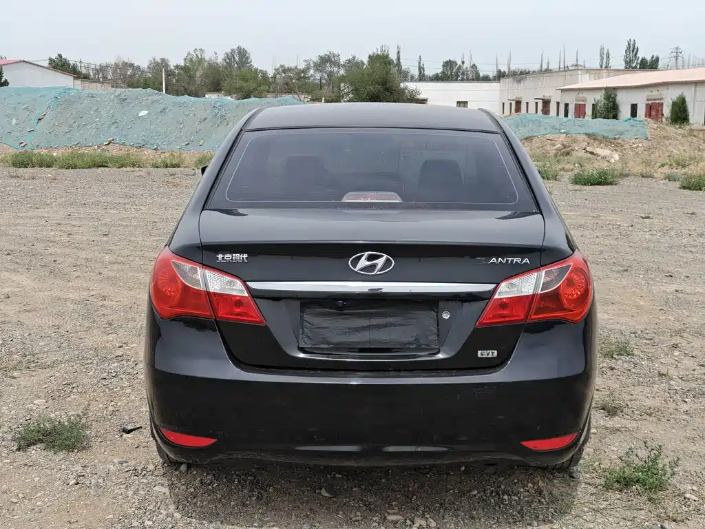 Hyundai Elantra 2013