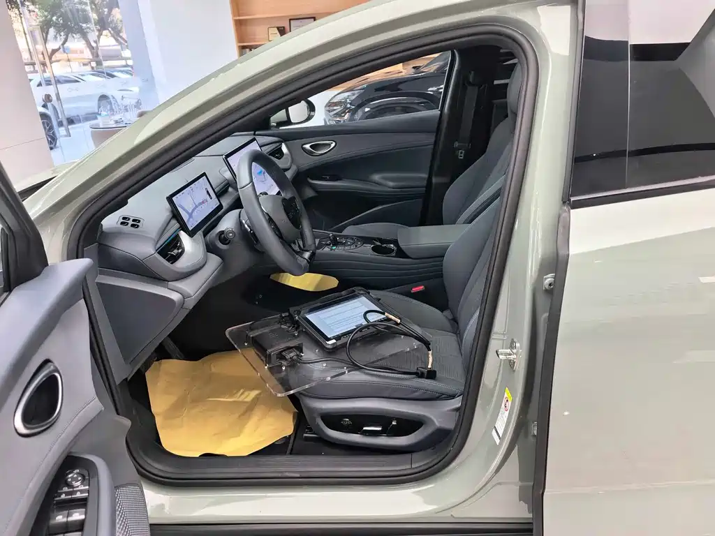 BYD Seal 06GT 2025 — фото 3