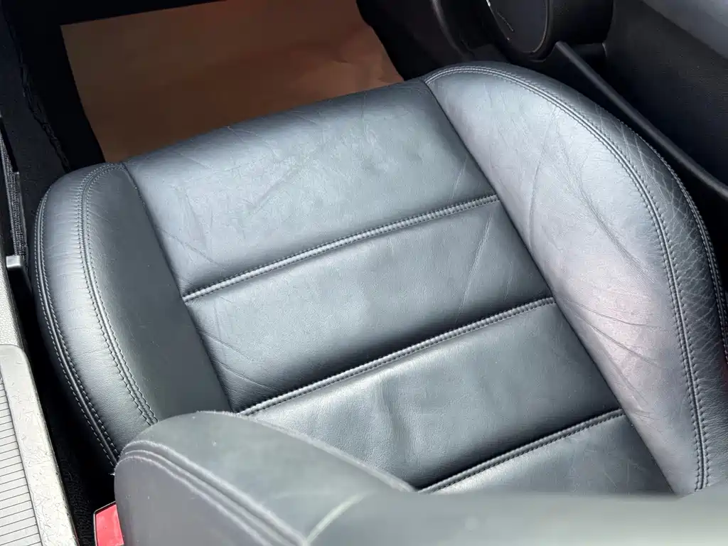 Mercedes-Benz C-Class AMG 2010 — фото 23
