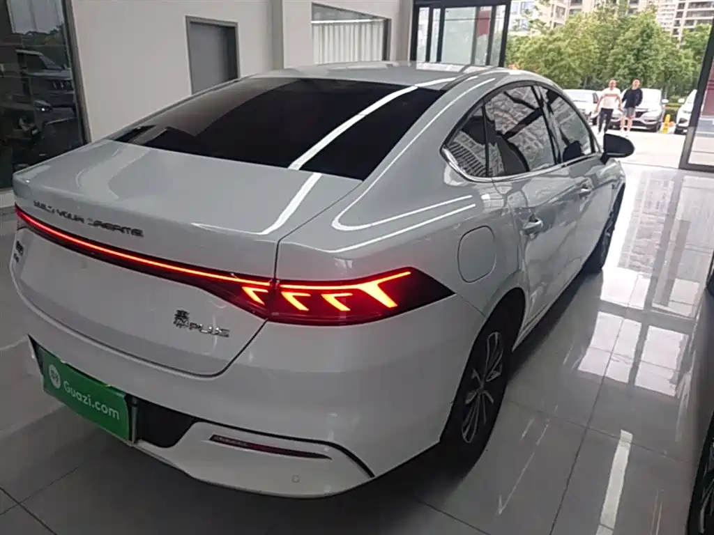 BYD Qin PLUS 2023 — фото 7