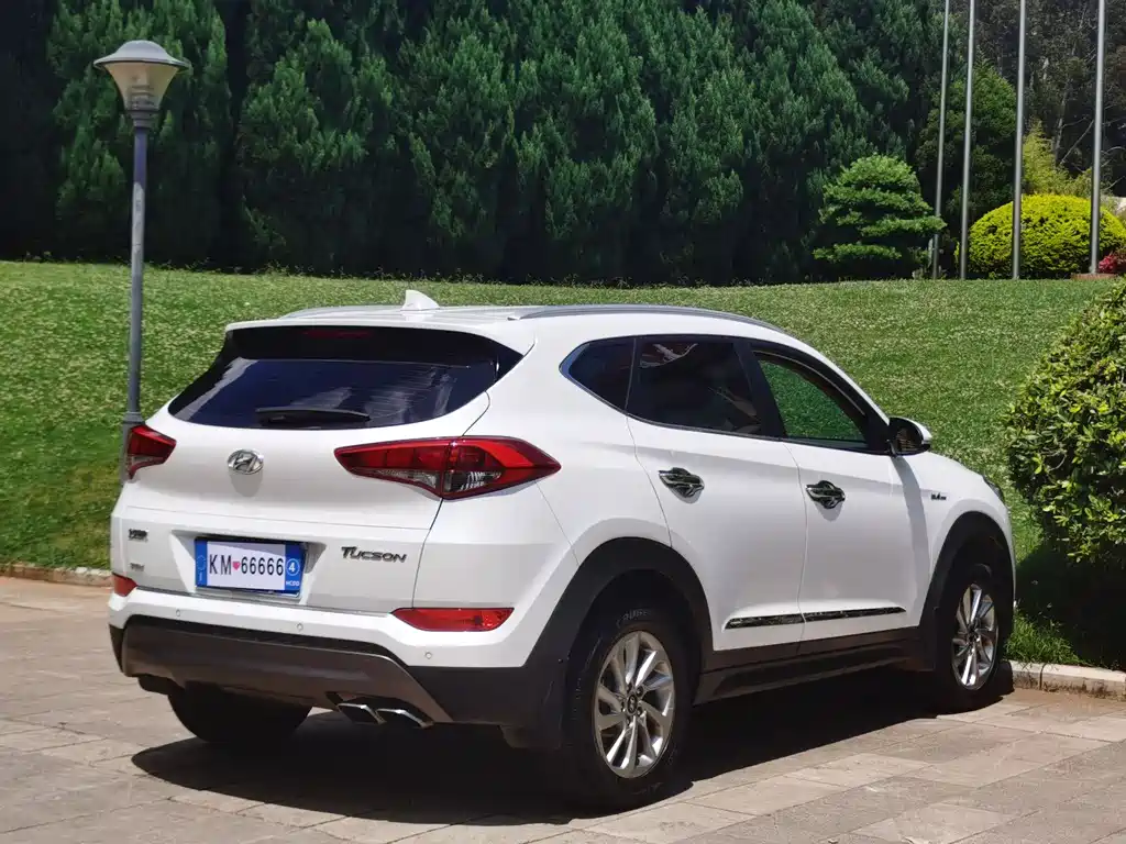 Hyundai Tucson 2016 — фото 10