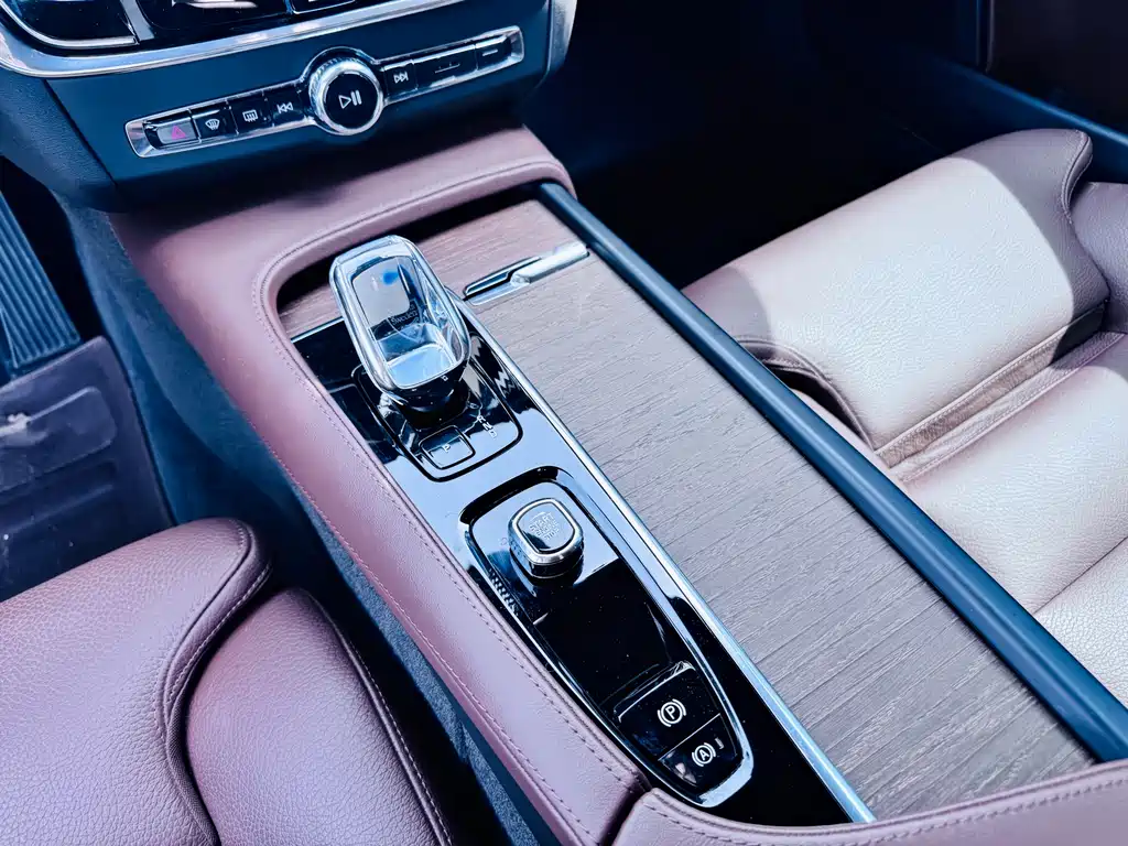 Volvo S90 2023 — фото 10