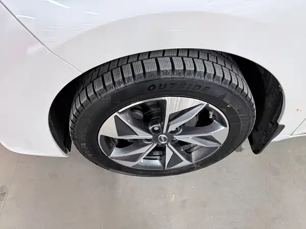 GAC Trumpchi M6 2023