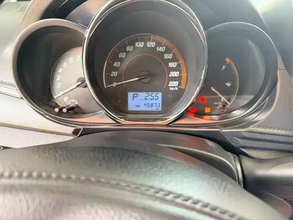 Toyota Yaris L 2020