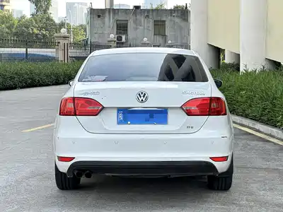 Volkswagen Sagitar 2014