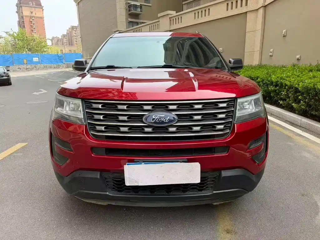 Ford Explorer 2016 — фото 3