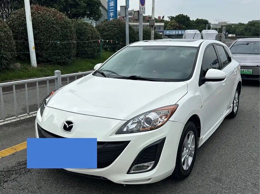 Mazda 3 Xingcheng 2012