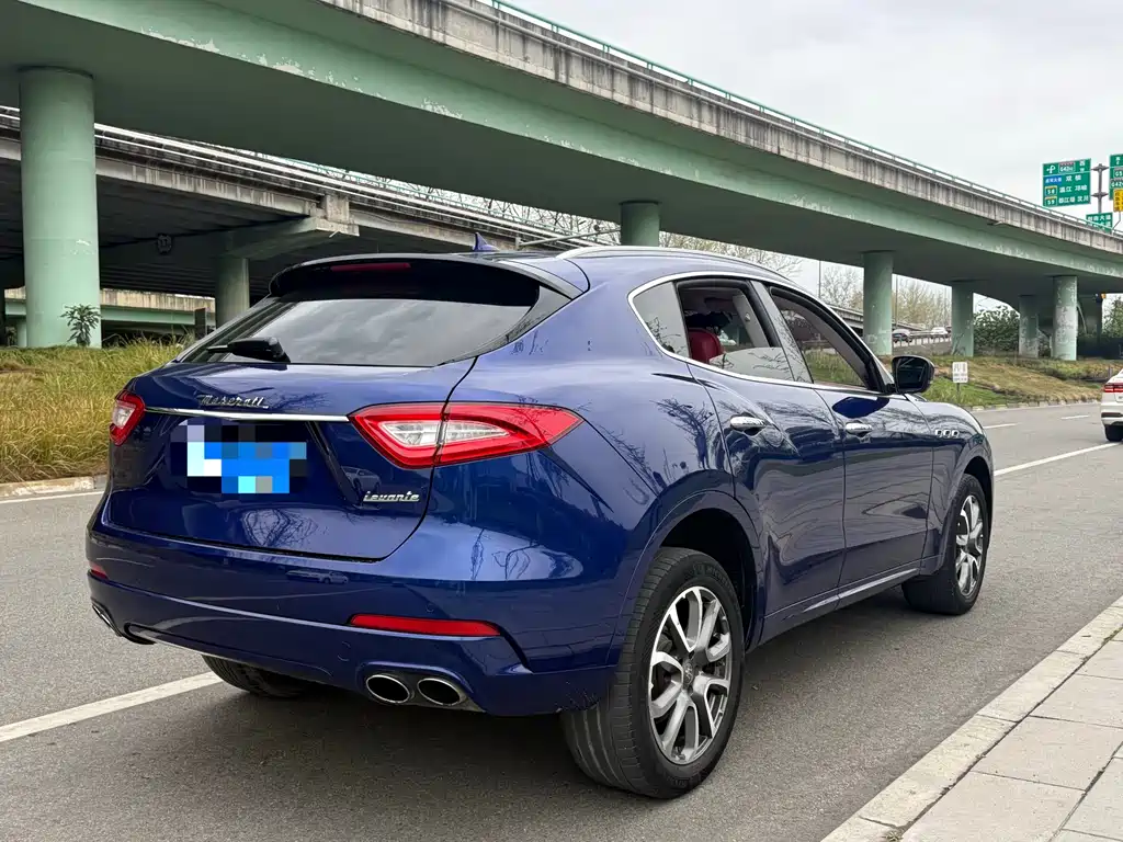 Maserati Levante 2017 — фото 8