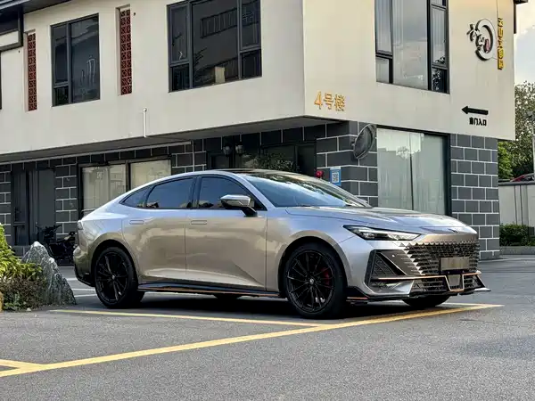 Changan UNI-V 2023