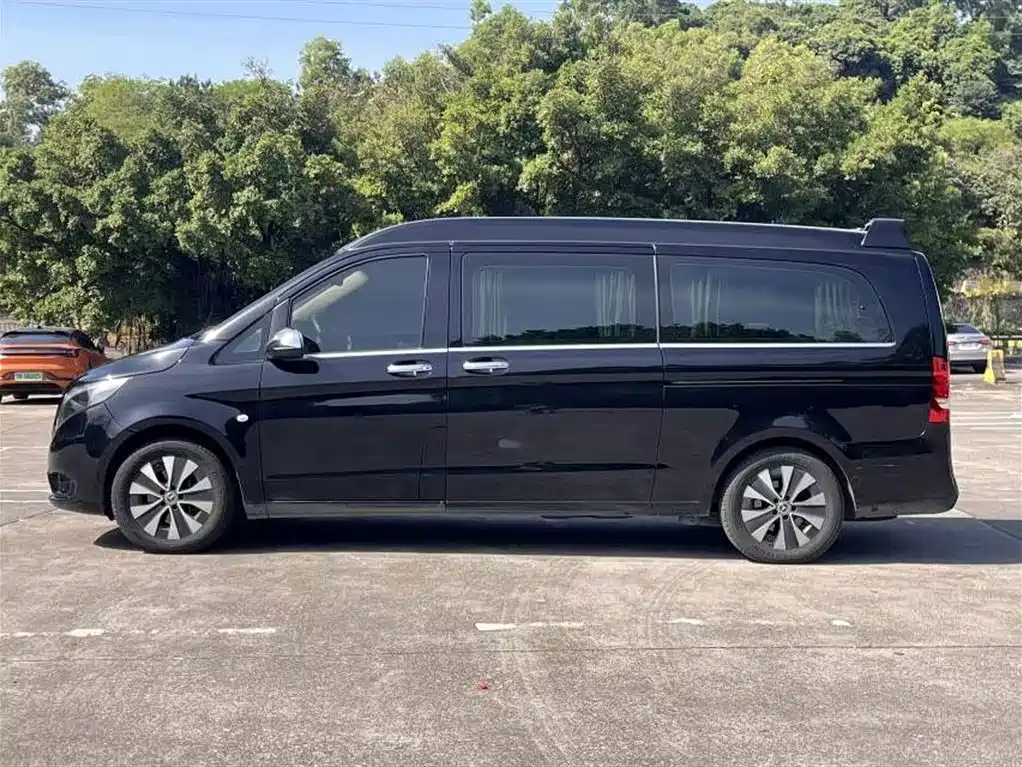 Mercedes-Benz Vito 2022 — фото 8