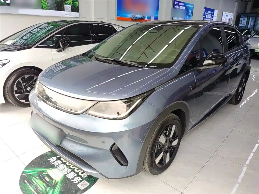 BYD Dolphin 2025 — фото 1
