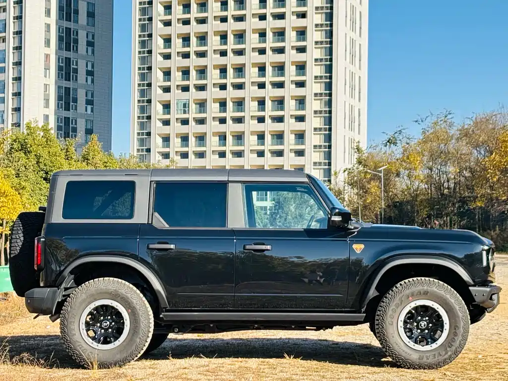 Ford Bronco 2025 — фото 5
