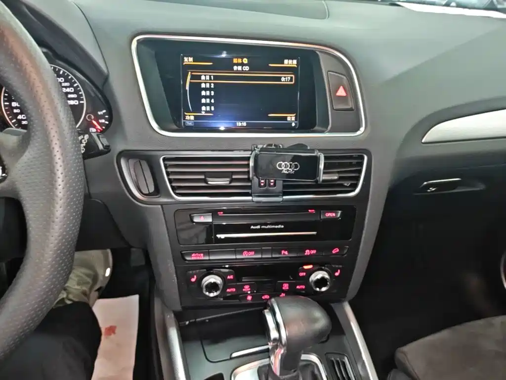 Audi Q5 2017 — фото 13
