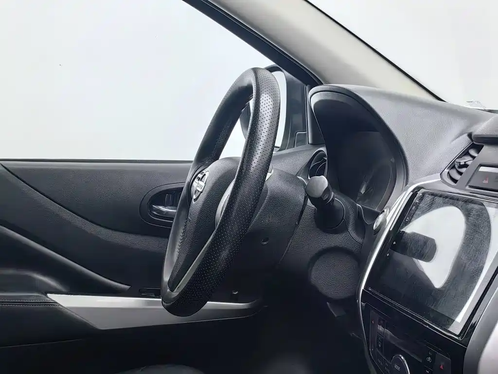 Nissan Terra 2018 — фото 22