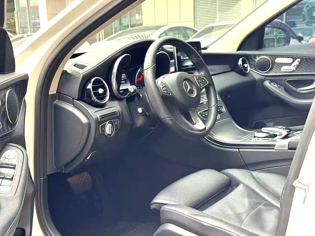 Mercedes-Benz C-Class 2017 — фото 4