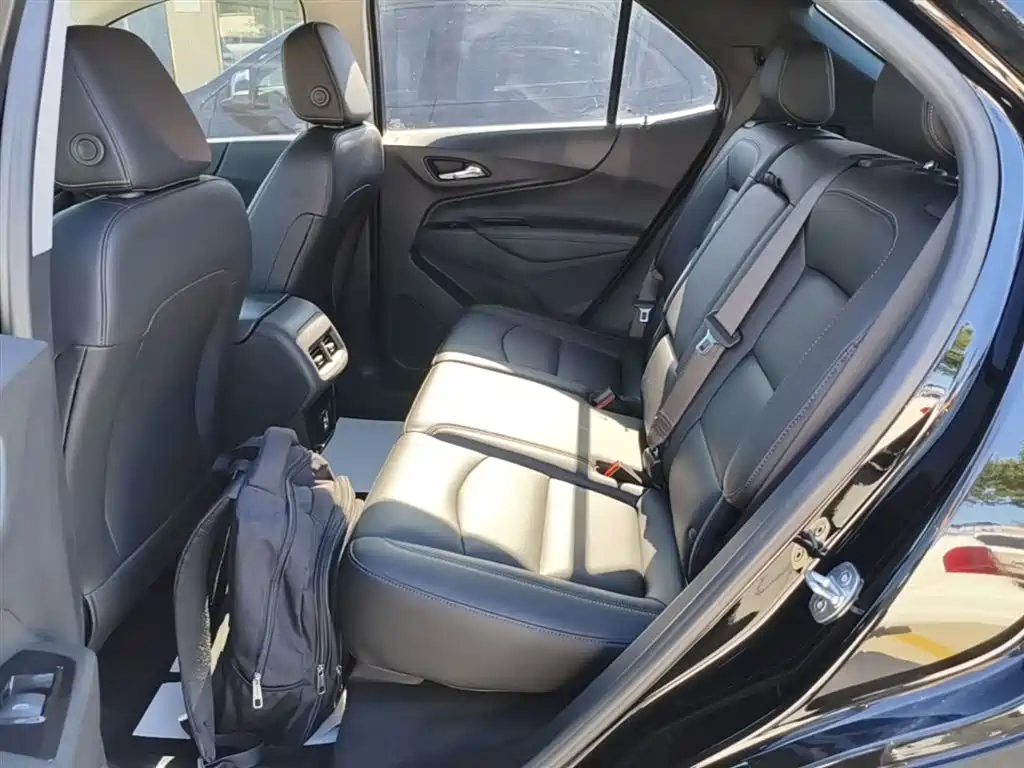 Chevrolet Equinox 2022 — фото 17