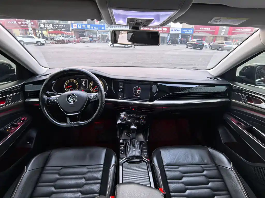 Volkswagen Passat 2019 — фото 10