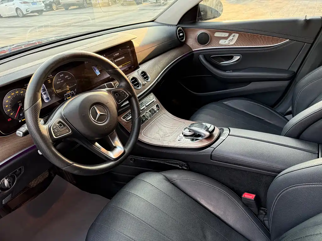 Mercedes-Benz E-Class 2019 — фото 9
