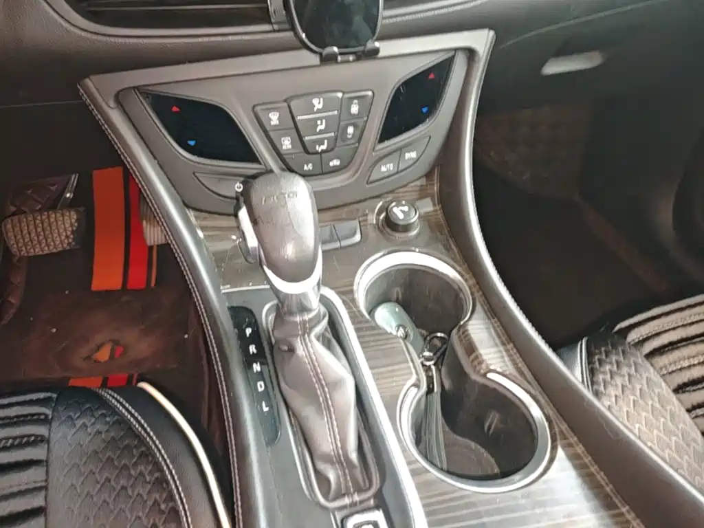 Buick Envision Plus 2018 — фото 14