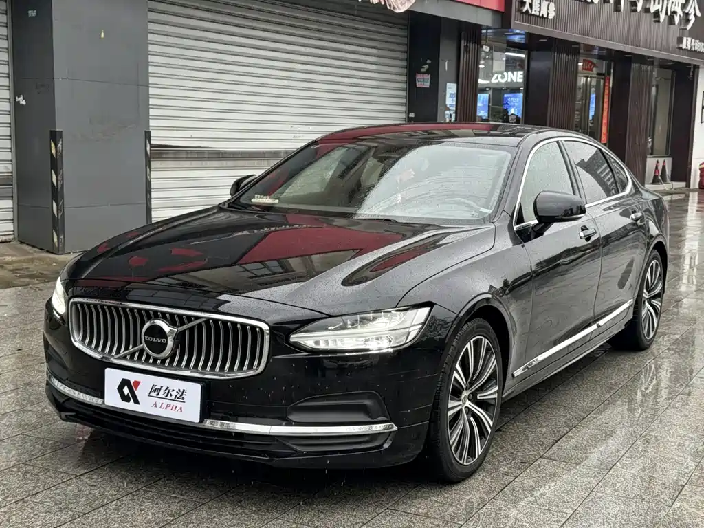 Volvo S90 2022 — фото 1
