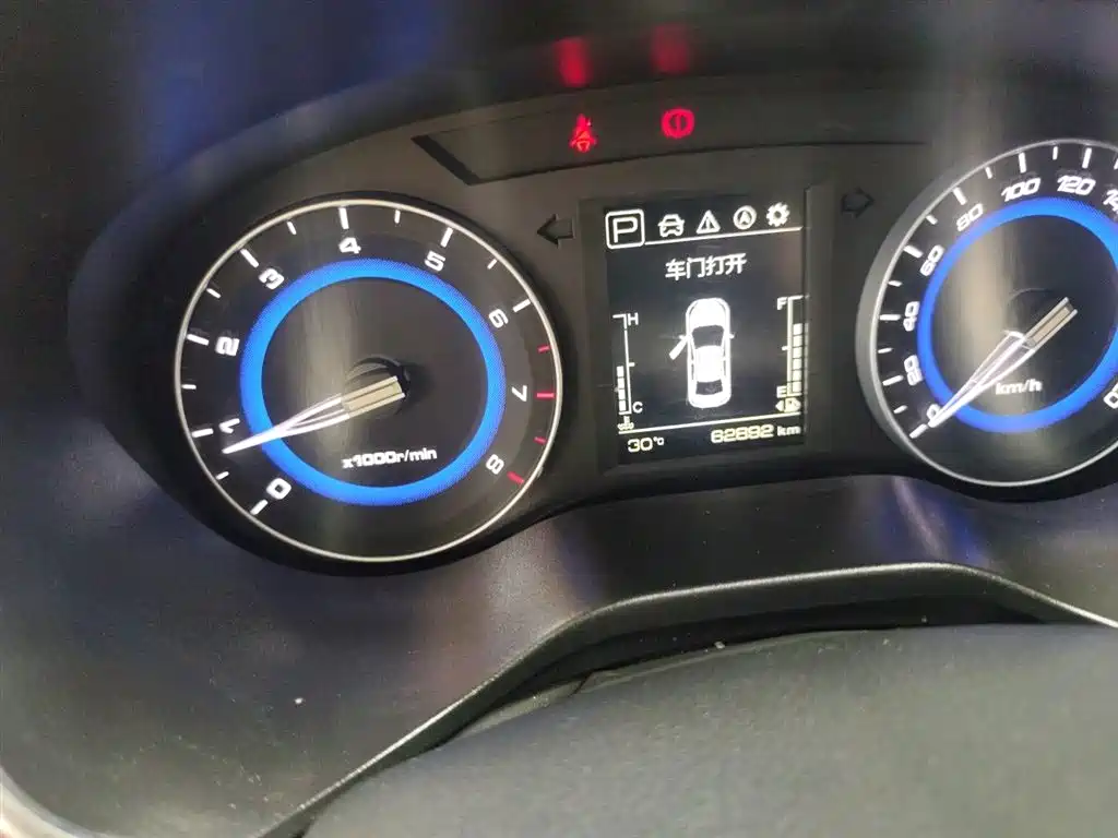 Changan Eado DT 2018 — фото 5