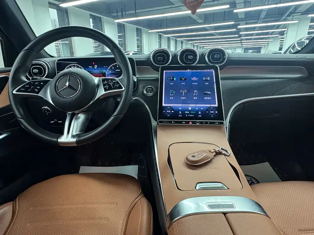 Mercedes-Benz GLC 2023 — фото 13