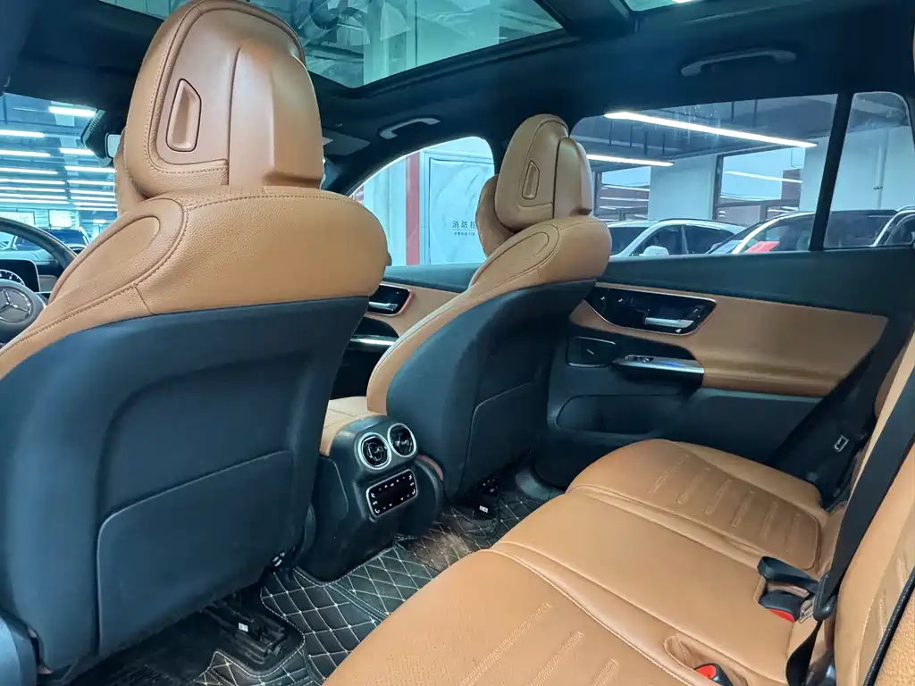 Mercedes-Benz GLC 2023 — фото 12