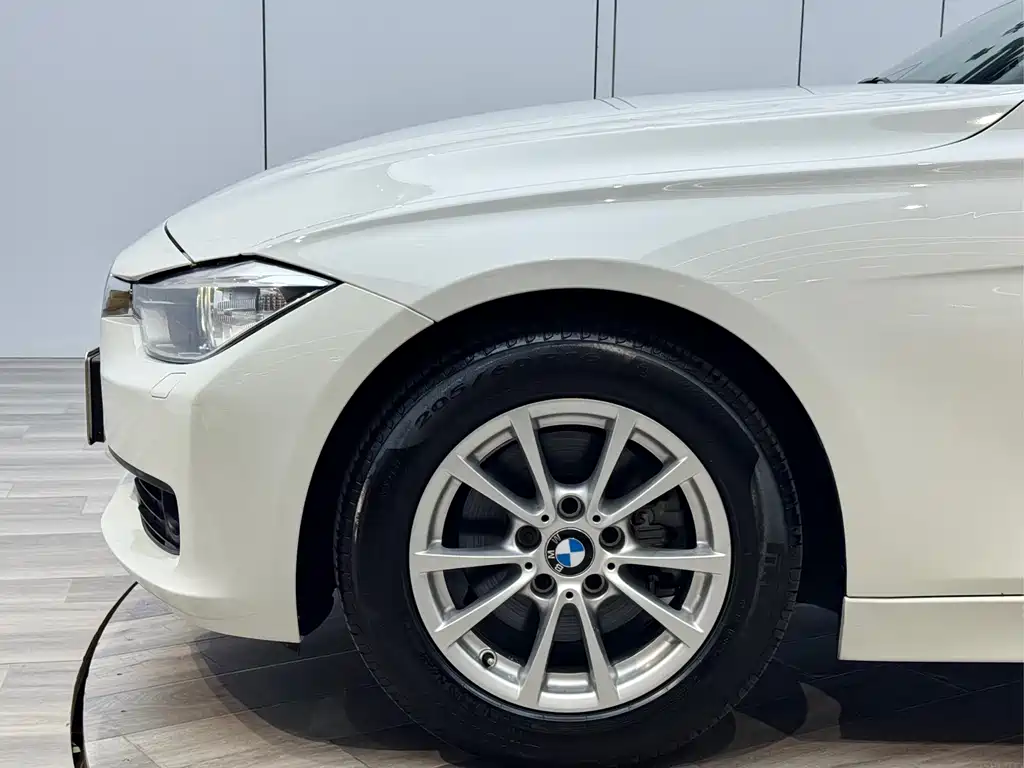 BMW 3 Series 2015 — фото 22
