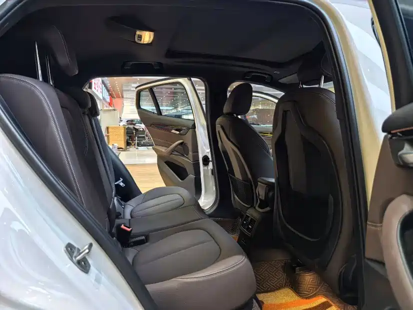 BMW X2 2020 — фото 17