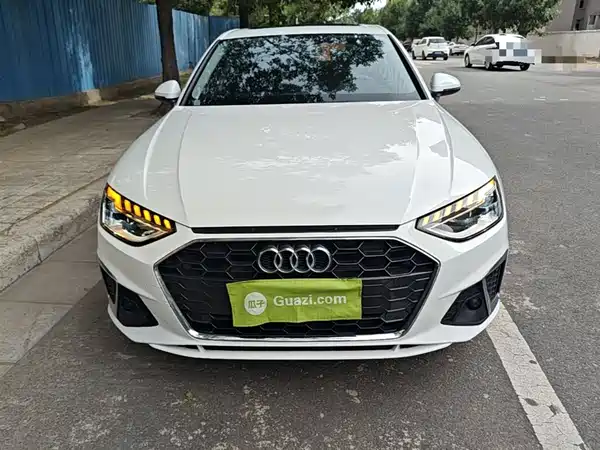 Audi A4L 2020