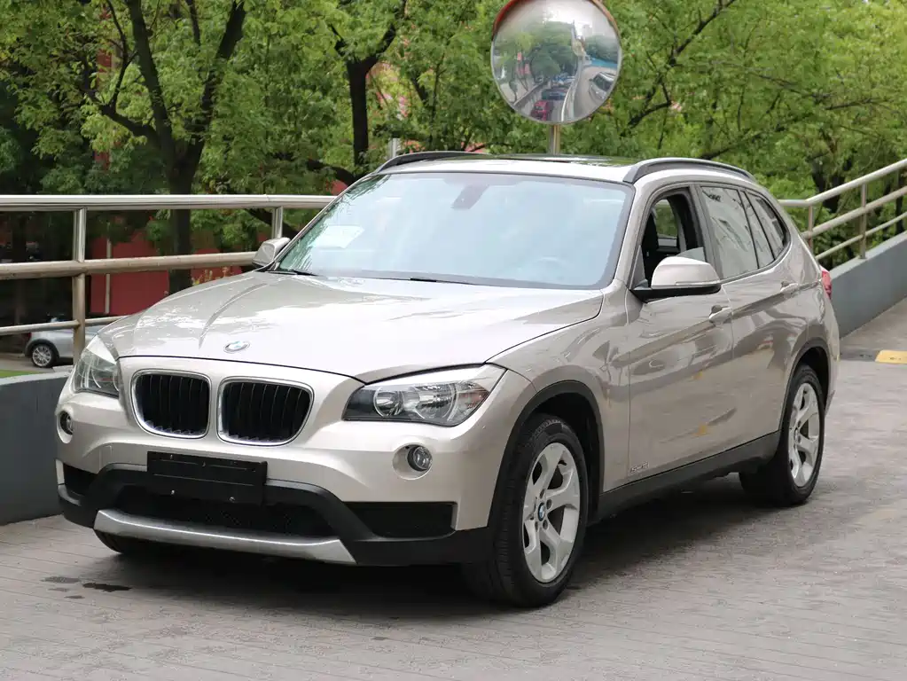 BMW X1 2012