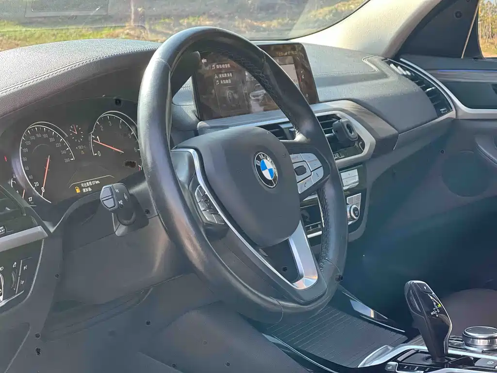 BMW X3 2019 — фото 11