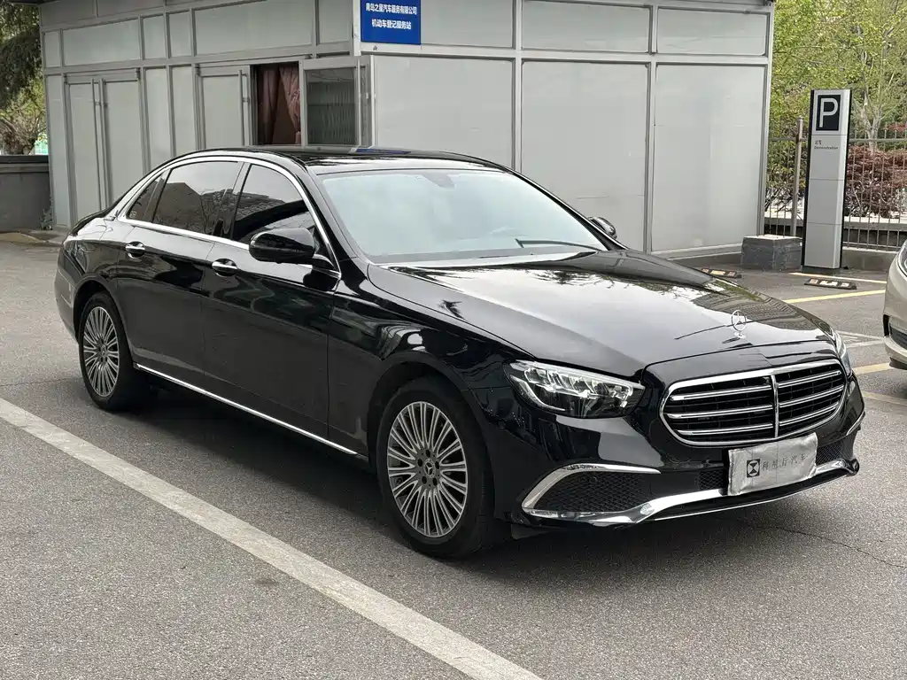 Mercedes-Benz E-Class 2022 — фото 3