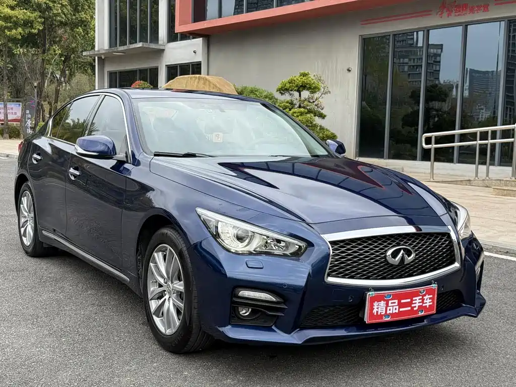 Infiniti Q50L 2016 — фото 3