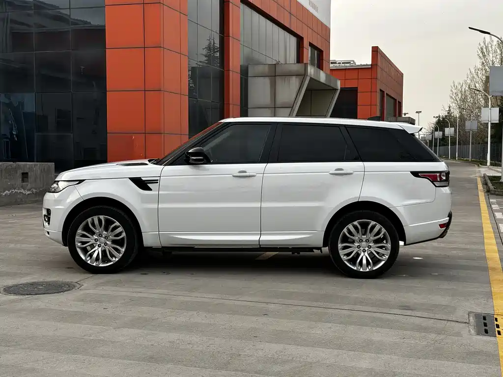 Land Rover Sport 2017 — фото 16