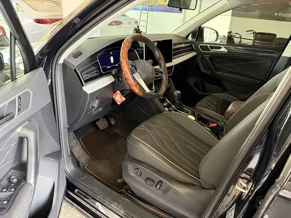 Volkswagen Tiguan L 2022