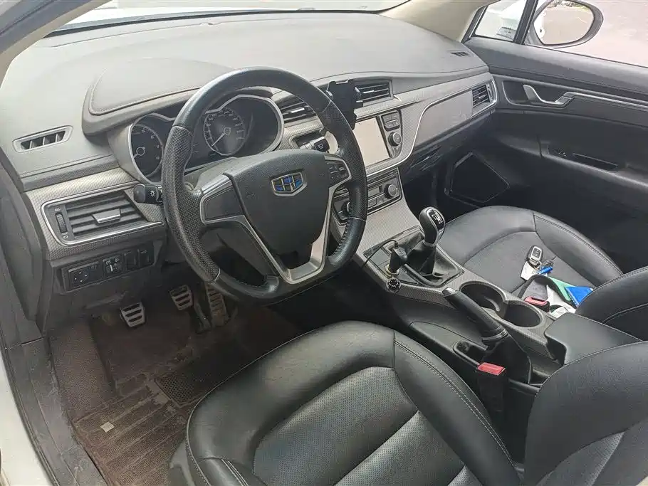 Geely Emgrand GS 2016 — фото 13