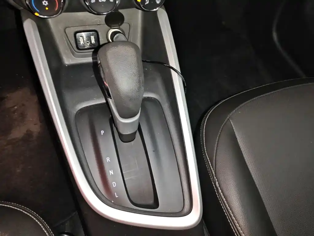 Chevrolet Cavalier 2020 — фото 14