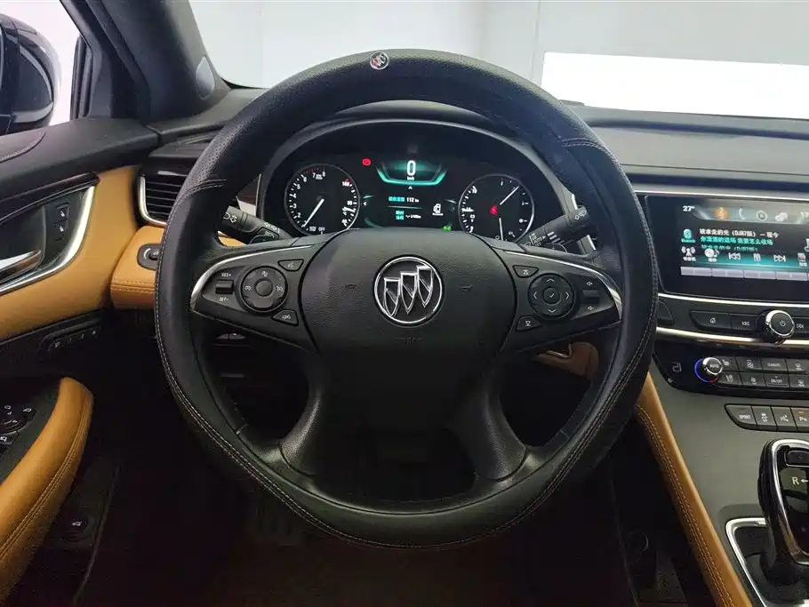 Buick LaCrosse 2017 — фото 15
